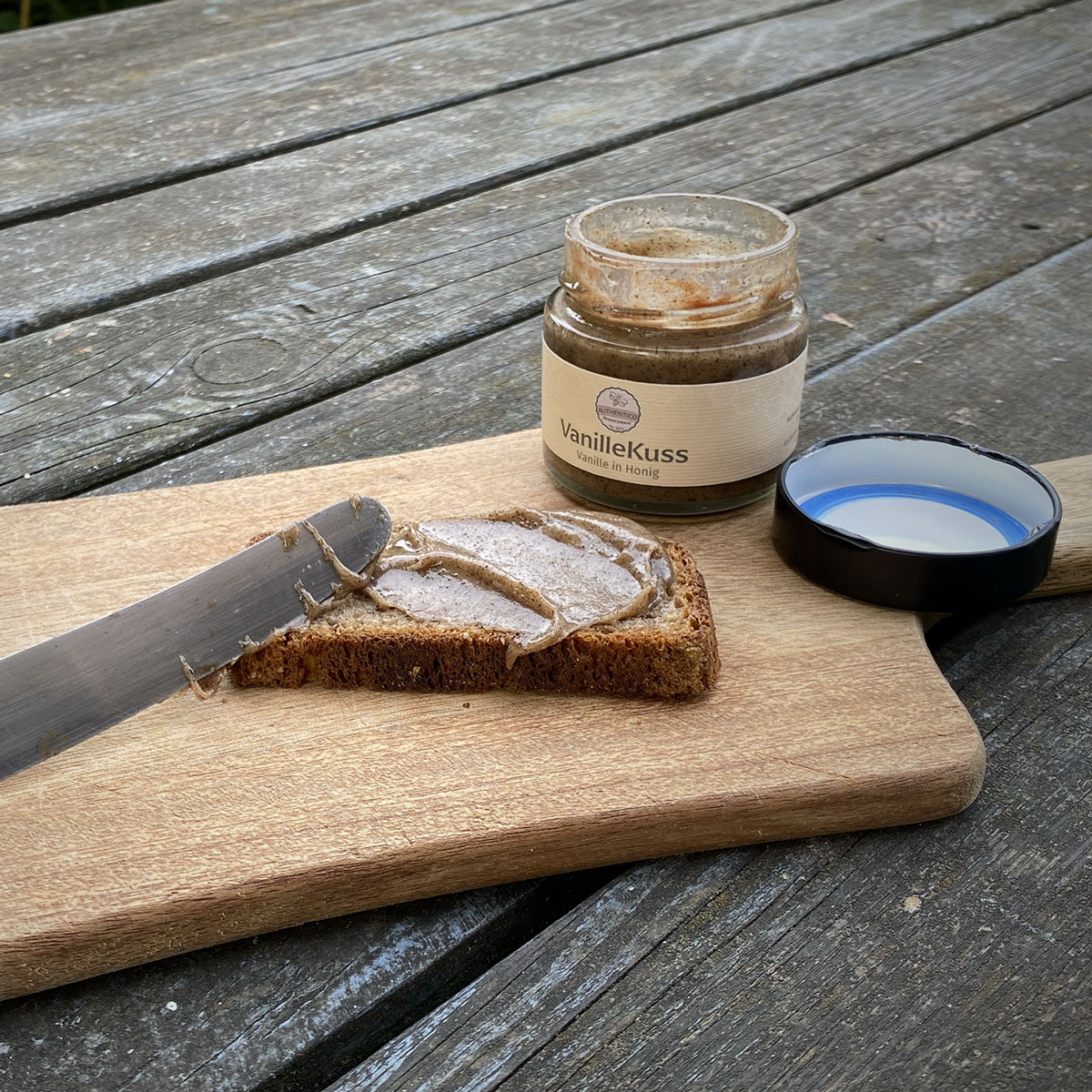 VanilleKuss - feinste Bio-Vanille in Honig
